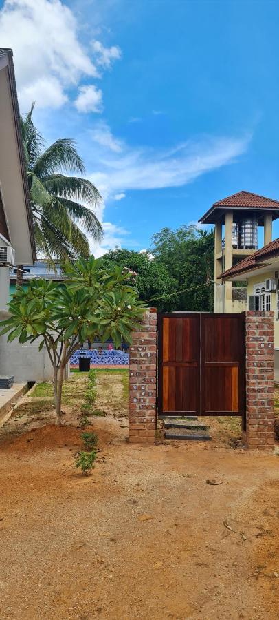 Casa Tiga Homestay Besut Kampung Kuala Besut Exterior foto
