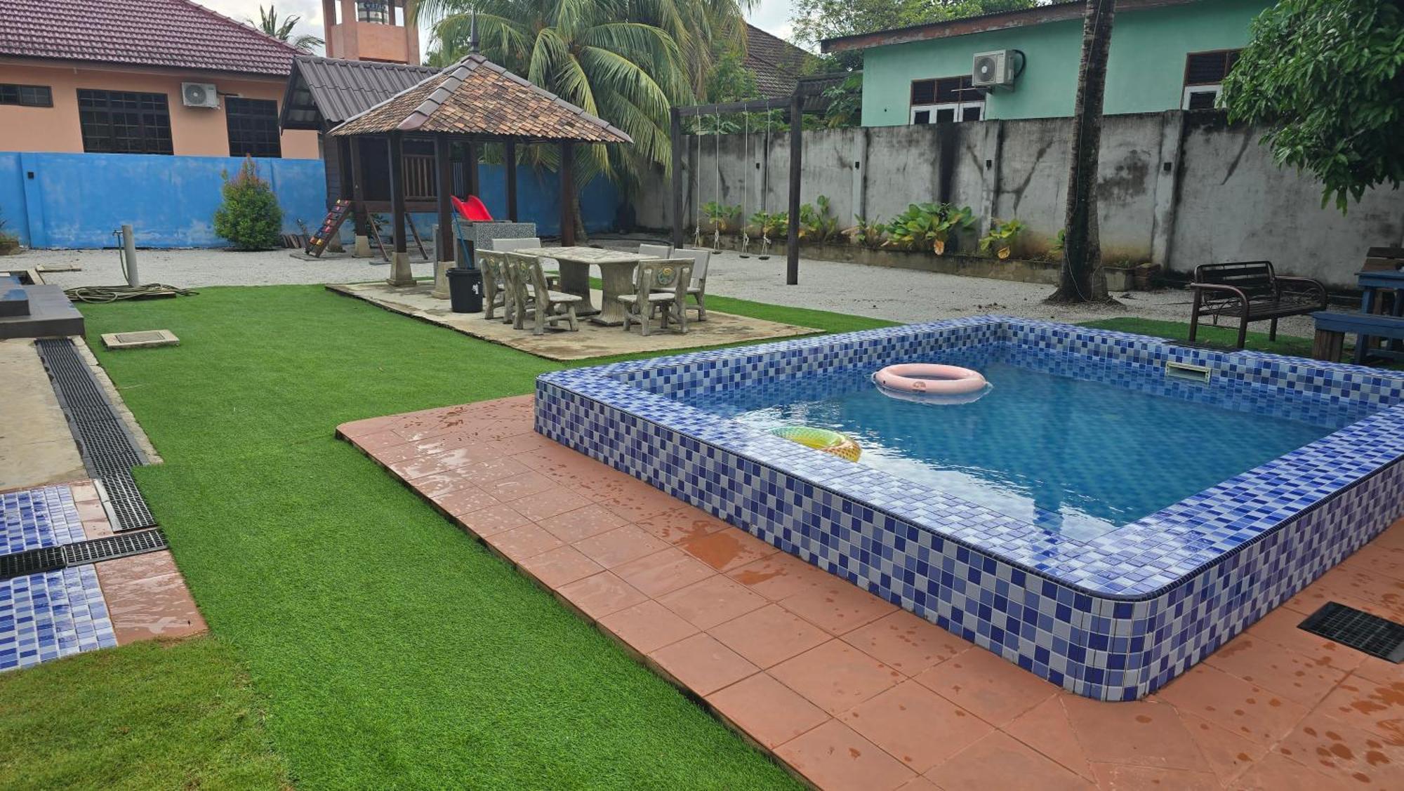 Casa Tiga Homestay Besut Kampung Kuala Besut Exterior foto